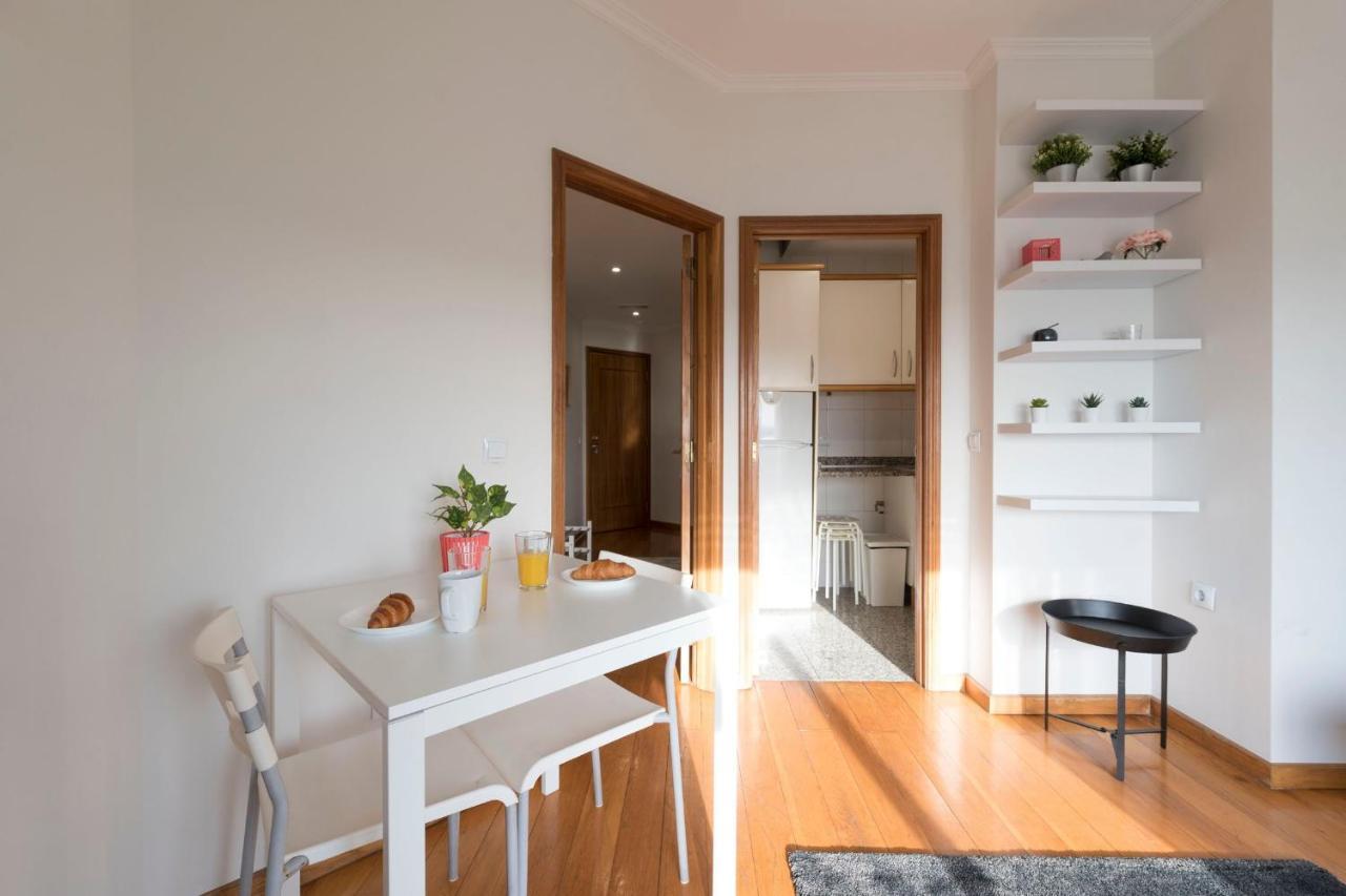 Lovelystay - 1Br Flat With Stunning Views Over Porto Vila Nova de Gaia Exterior foto